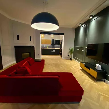 Luxurious Flat In Center Apartment *