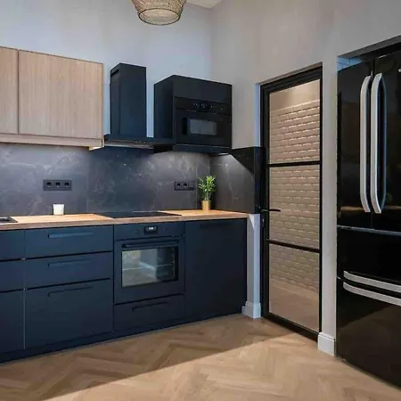 Luxurious Flat In Center *