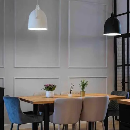 Apartment Luxurious Flat In Center