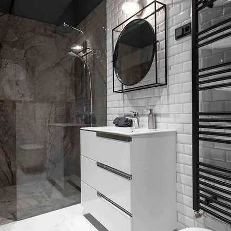 Luxurious Flat In Center *