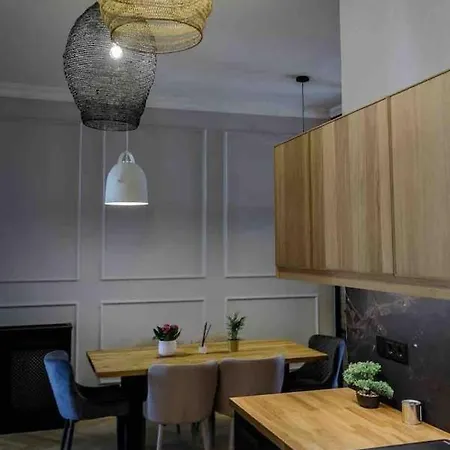 Apartment Luxurious Flat In Center Budapest
