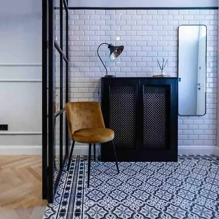 Luxurious Flat In Center